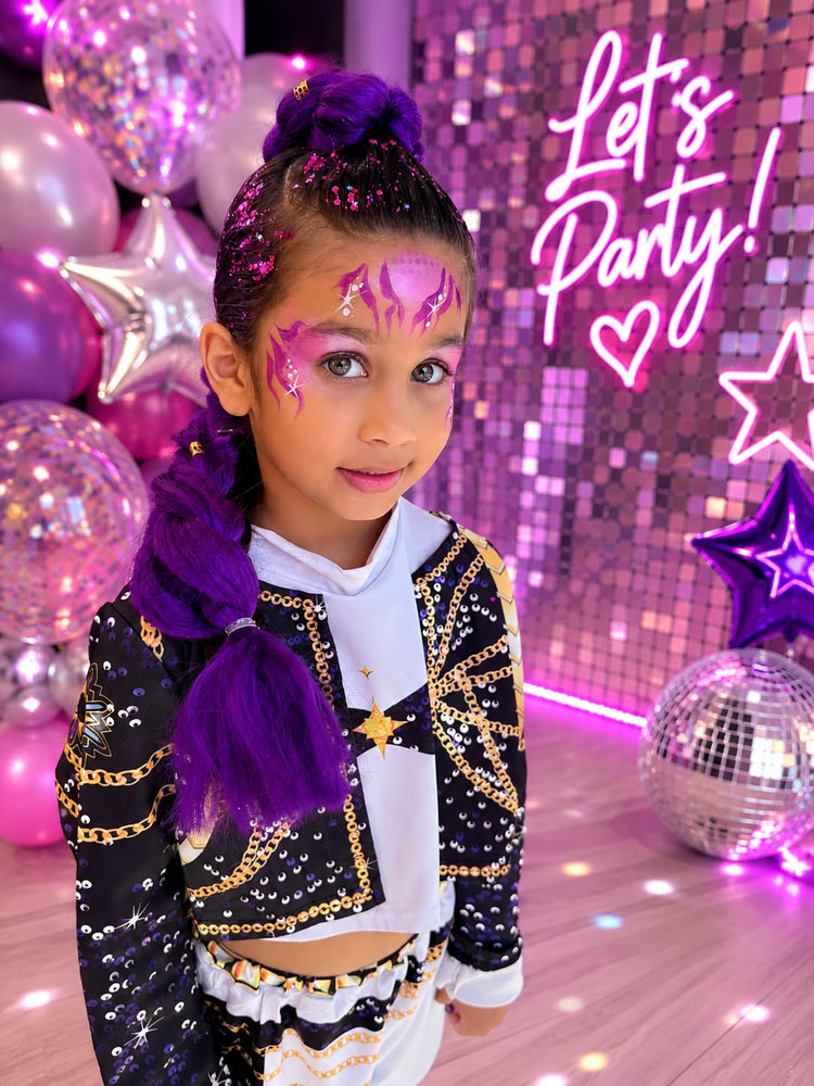 Children with glitter braids at a Glitter Braid Bar party