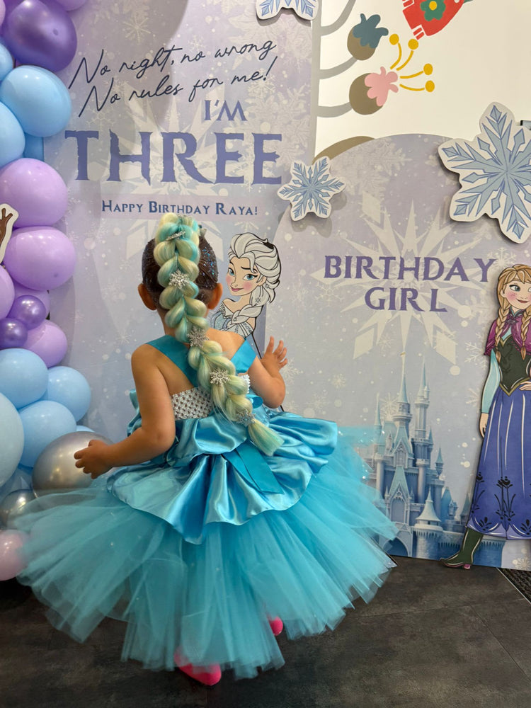 Children with glitter braids at a Glitter Braid Bar party